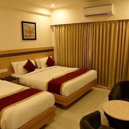 Hotel U.T.Elite Bangalore Ngoại thất bức ảnh